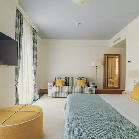 Hotel Casa Bianca Al Mare 4*