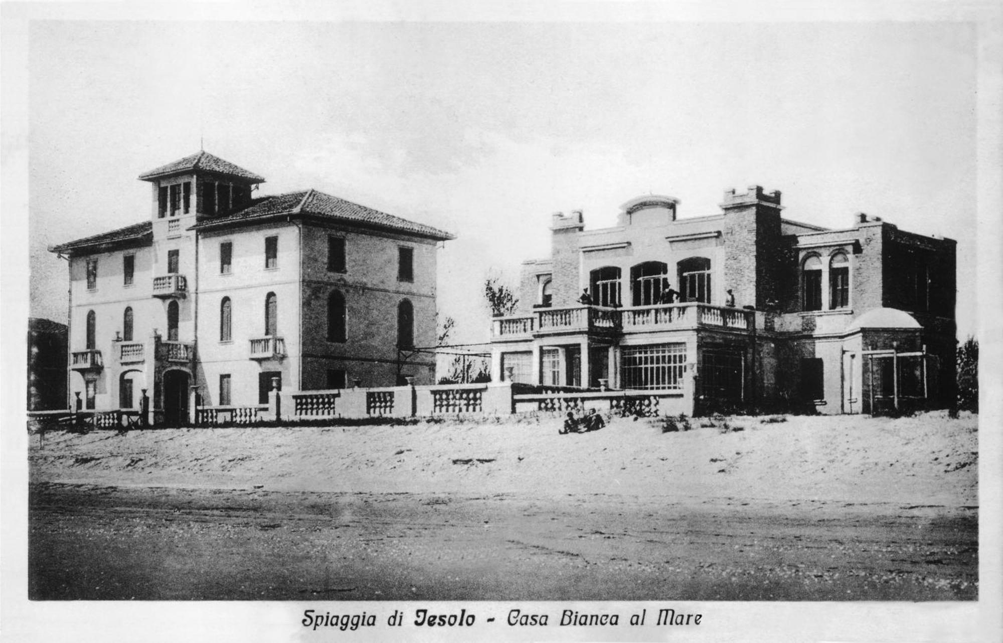 Casa Bianca Al Mare
